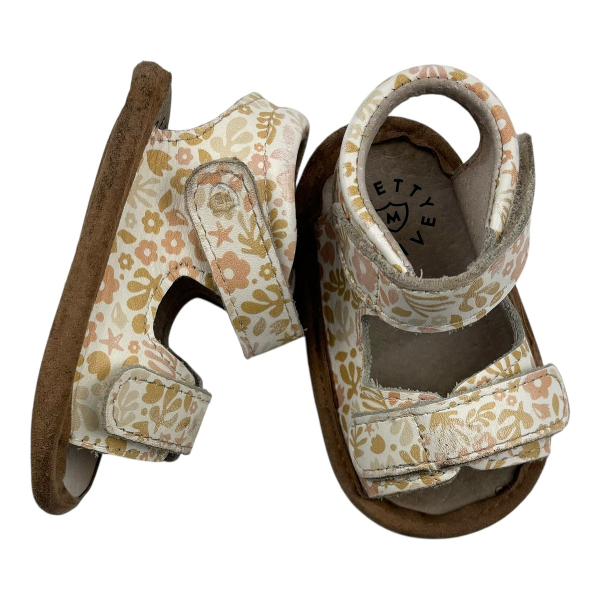 Pretty Brave Sandals (M)