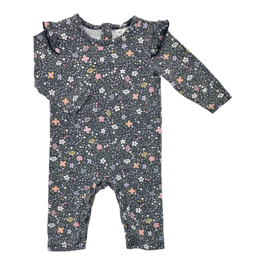 Milky Onesie (Size 3-6M)